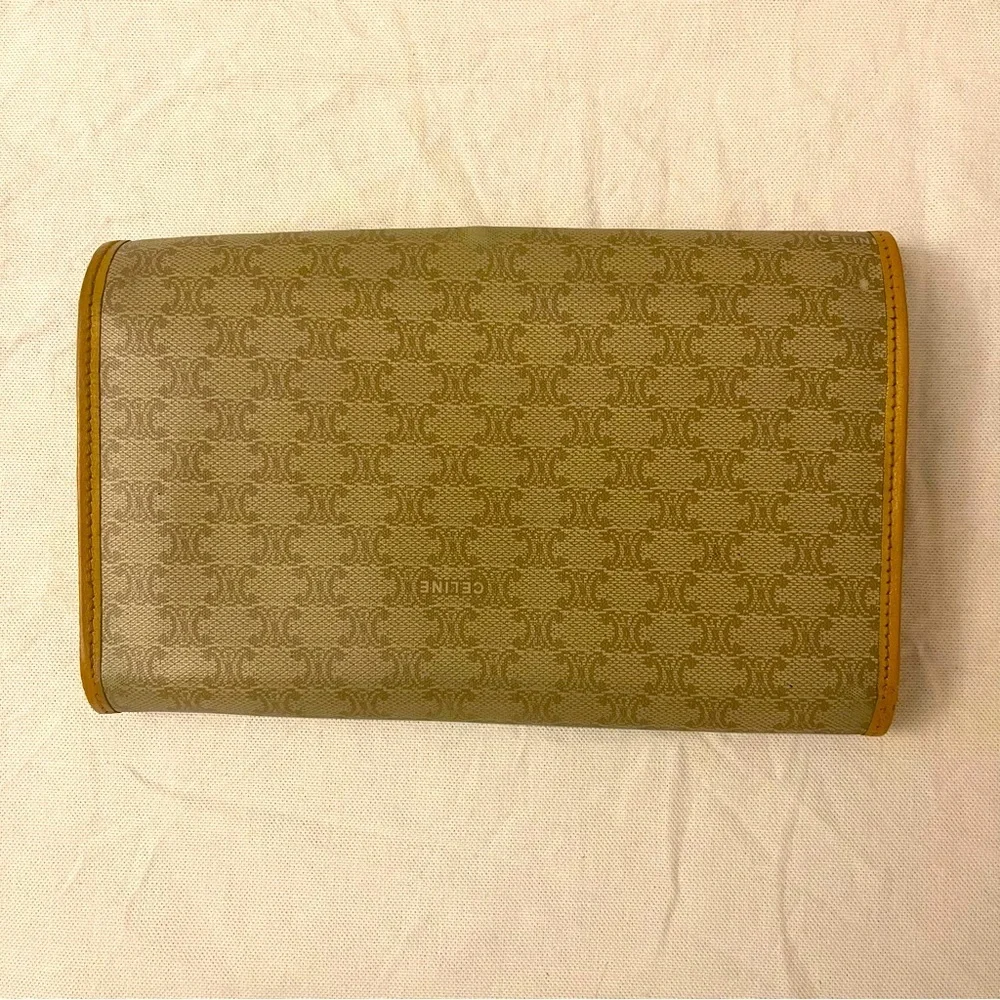 Celine Macadam Trifold Kiss Long Wallet ❤️